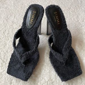 Archie Fuzzy Heels